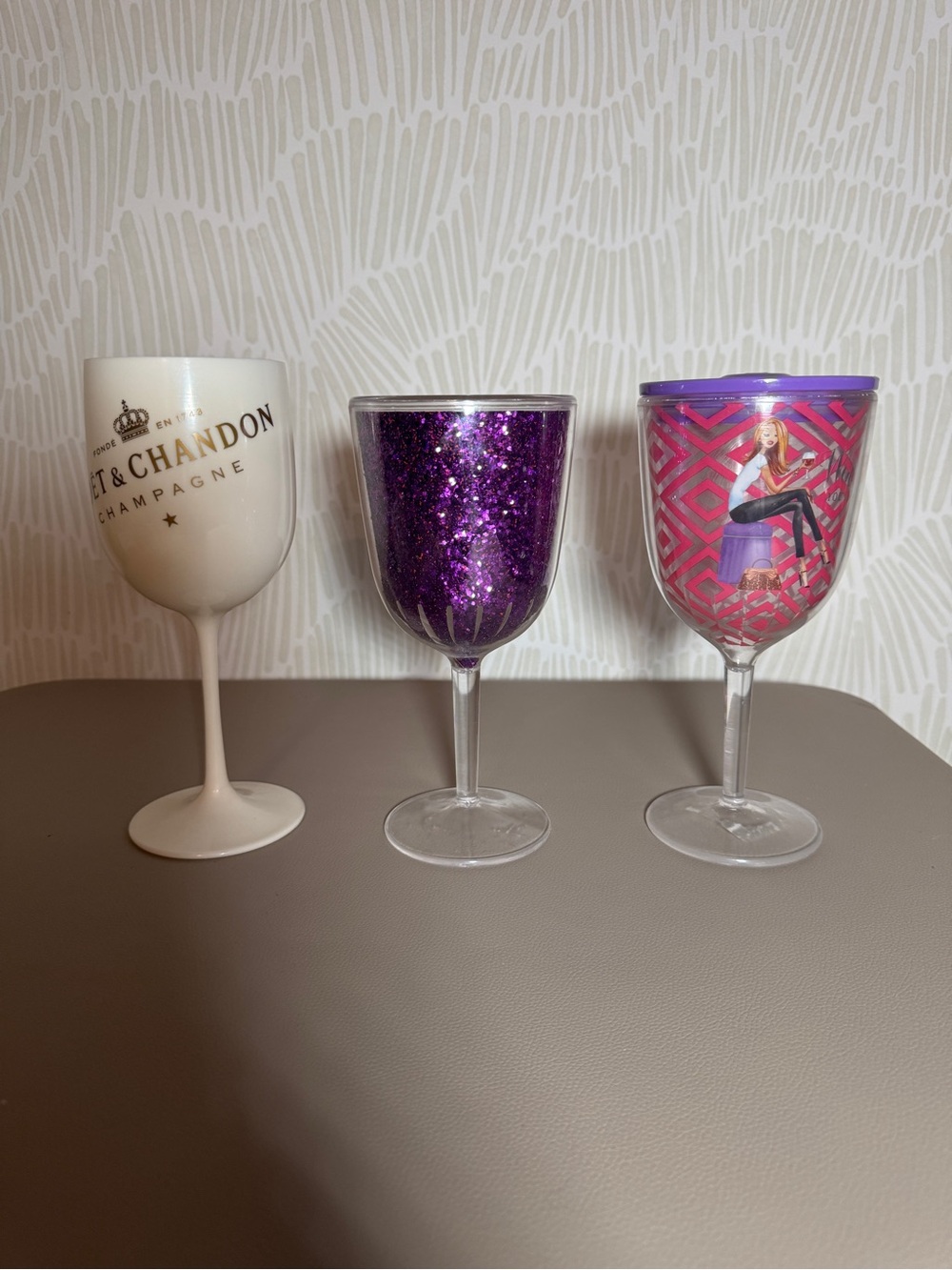 Set of 3 Decorative acrylic Wine Cups